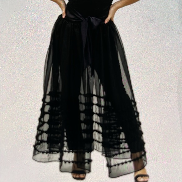 Randi & Will Collection Antoinette Black Open Seam Skirt - Picture 1 of 5